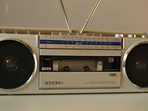 Sanyo M7750K Mini Boombox (2 фото из 4)