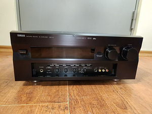 Yamaha DSP-A1 Surround Sound Processor/Amplifier (6 фото из 8)