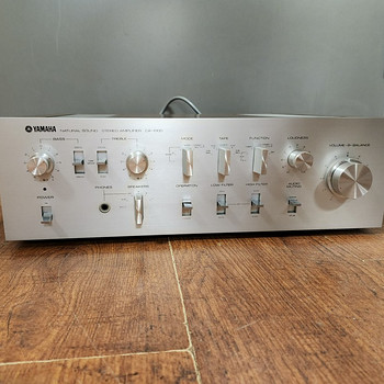 Yamaha CA-1000 стерео предусилитель-усилитель