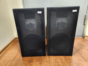 Полочные колонки Akai SR 1200 (1 фото из 4)