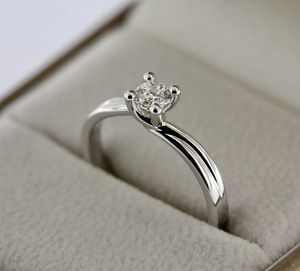Кольцо с бриллиантом 0.33ct (2 фото из 7)