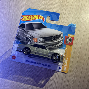 HOT WHEELS 89 Mercedez-Benz 560 SEC AMG (1 foto / 2)