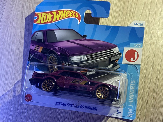 HOT WHEELS Nissan Skyline RS KDR30