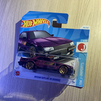 HOT WHEELS Nissan Skyline RS KDR30