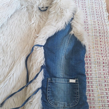 Джинсовый жилет J Jeans с подкладкой из овчины для 7-8 лет