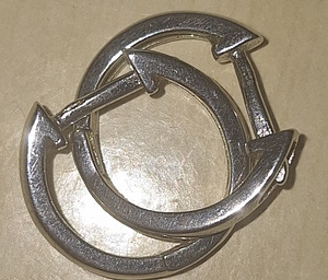 Silver earrings (1 foto / 1)