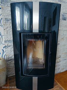 Müüa vähe kasutatud kamin (1 foto / 5)