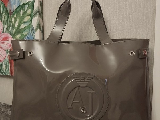Armani käekott
