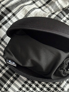 Очки Oakley (2 фото из 5)