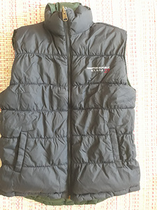 Kahtpidi kantav soe ja kohev vest (2 foto / 2)