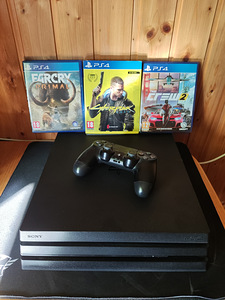 PS 4 PRO 1TB (1 foto / 5)
