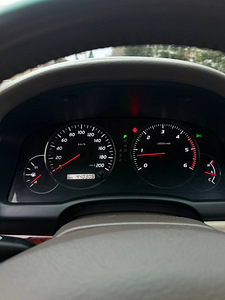 Toyota Land Cruiser (6 foto / 10)