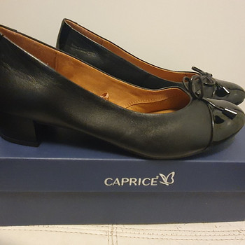 НОВЫЕ женские туфли Caprice 39