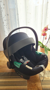 Cybex Aton S2 i-Size 45-87cm turvahäll (2 foto / 5)