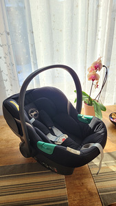 Cybex Aton S2 i-Size 45-87cm turvahäll (4 foto / 5)