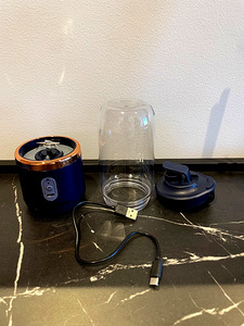 BlendAway kaasaskantav Blender (2 foto / 4)
