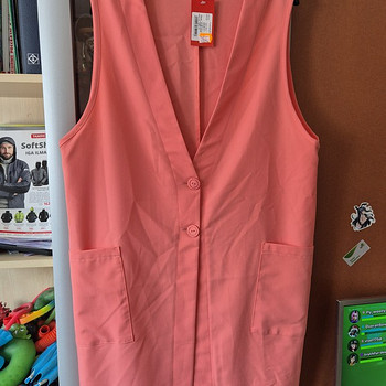 Vest M.