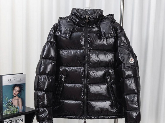 Новые куртки Moncler