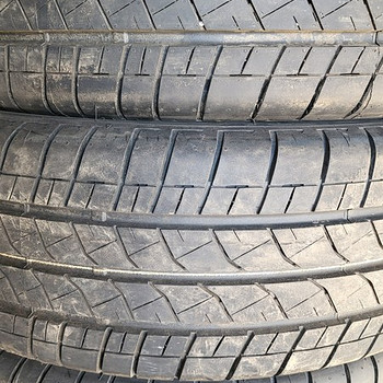 Suverehv Bridgestone R16C