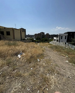 Հողամաս Մալացիայում, Լուկաշին փողոց (2 լուսանկար / 2)