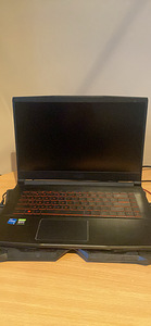 Ноутбук MSI laptop (5 фото из 7)