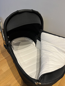 Cybex Priam/ePriam V4 Lux vankrikorv, Jeremy Scott Wings (3 foto / 8)
