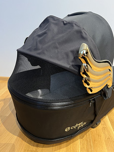 Cybex Priam/ePriam V4 Lux vankrikorv, Jeremy Scott Wings (4 foto / 8)