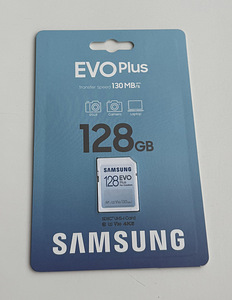 Samsung EVO Plus 128 GB SDXC UHS-I 130 MB/s Class 3 (U3) V30 (1 фото из 2)