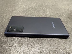 Samsung S20FE 5G (2 фото из 9)