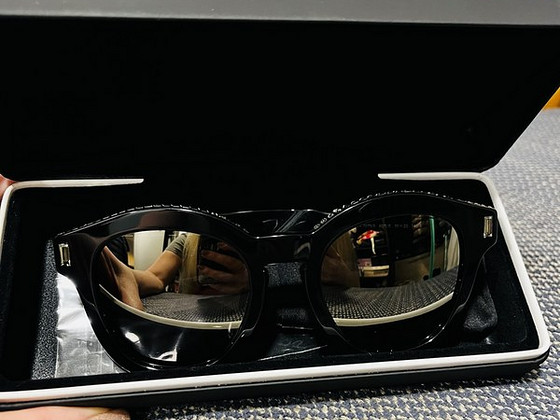 Солнечные очки Givenchy