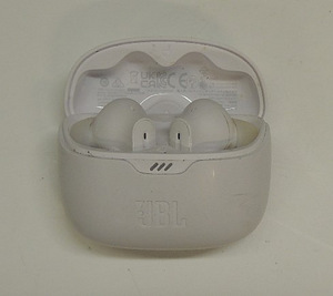 Bluetooth kõrvaklapid JBL Tune Beam + dok (3 foto / 5)
