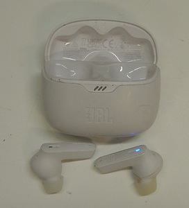Bluetooth kõrvaklapid JBL Tune Beam + dok (4 foto / 5)