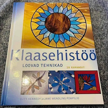 Книга "Klaasehistöö" 128 стр.