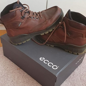 Ecco boots 40