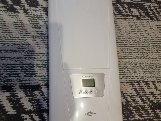 Продается проточный водонагреватель CLAGE Dex 18...27kw