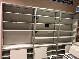 Vitrinekappid ja vitriiniletid (3 foto / 4)