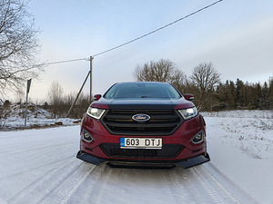 Ford Edge (2 foto / 13)