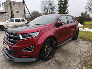 Ford Edge (10 foto / 13)