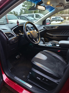 Ford Edge (11 foto / 13)