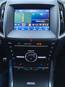 Ford Edge (12 foto / 13)