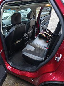 Ford Edge (13 foto / 13)