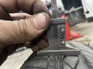 Шины 215/70r16 (4 фото из 4)