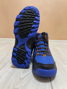 Новые ботинки для мальчиков, размеры 37 и 39. Waterproof (2 фото из 4)