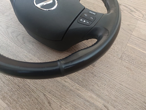 Lexus IS (3 фото из 4)