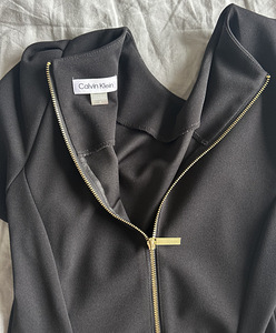 Calvin Klein классическое черное платье (2 фото из 4)