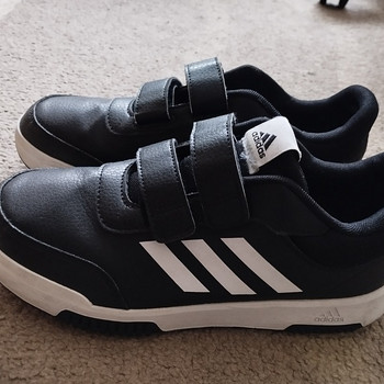 Кроссовки Adidas 38.5 размер.
