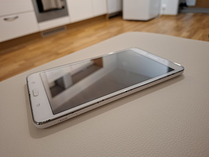 Samsung Galaxy Tab 4 SM-T230 (2 foto / 3)