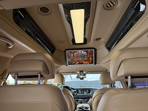 KIA Carnival Hi-Limousine 2019 (1 foto / 11)