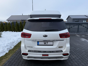 KIA Carnival Hi-Limousine 2019 (5 foto / 11)
