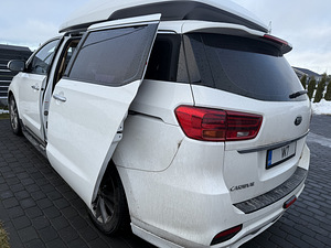 KIA Carnival Hi-Limousine 2019 (7 foto / 11)